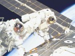 Astronauts Jerry L. Ross and James H. Newman on an EVA in the first ISS assembly mission (Credits: NASA).