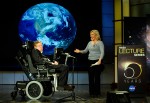 Stephen Hawking being presented by his daughter Lucy Hawking at the lecture he gave for NASA's 50th anniversary (Credits: NASA/Paul Alers).