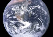 A photograph of Earth as seen by the Apollo 17 crew when 29,000 km from the planet. This photograph is known as the Blue Marble (Credits: NASA).