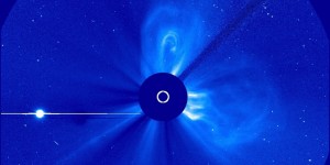 A Mercury-directed CME emitted from AR1719 as recorded by the Solar and Heliospheric Observatory. The Bright dot opposite the eruption is Venus (Credits: NASA/ESA).