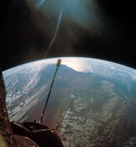 To this day, Gemini XI retains the record for the highest altitude ever achieved by an Earth-orbital piloted mission. Only the Apollo lunar expeditions traveled farther (Credits: NASA).