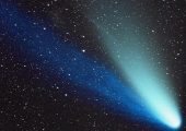 ISON will look something like Hale Bopp on its 1997 pass as it approaches the Sun (Credits: Dennis di Cicco/CORBIS).