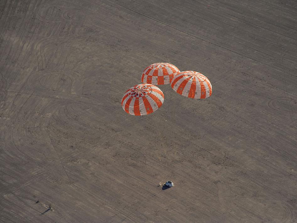 Orion parachute test