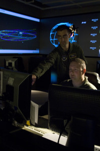 Officers review incoming data at the Joint Space Operations Center (JSpOC) (Credits: USSTRATCOM).