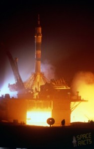 Soyuz T-6 begins its journey toward the Salyut 7 space station on 24 June 1982, carrying France’s first man in space (Credits: SpaceFacts.de/Joachim Becker).