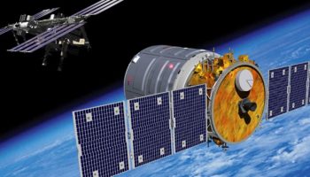 Rendition of Cygnus approaching the International Space Station (Credits: NASA/Orbital Sciences).