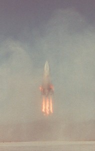 The first landing of the VTVL DC-X Advanced in 1996 (Credits: NASA).