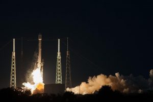 Falcon 9 v1.1 lifts-off from Cape Canaveral for its first GTO mission (Credits: SpaceX).