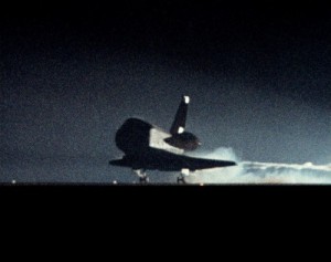 Columbia swoops like a bird of prey into Edwards Air Force Base on 18 January 1986, just 10 days ahead of the Challenger tragedy. Commander Robert “Hoot” Gibson would later refer to this mission as “The End of Innocence” … for after Challenger the shuttle program would never be the same again (Credits: NASA).