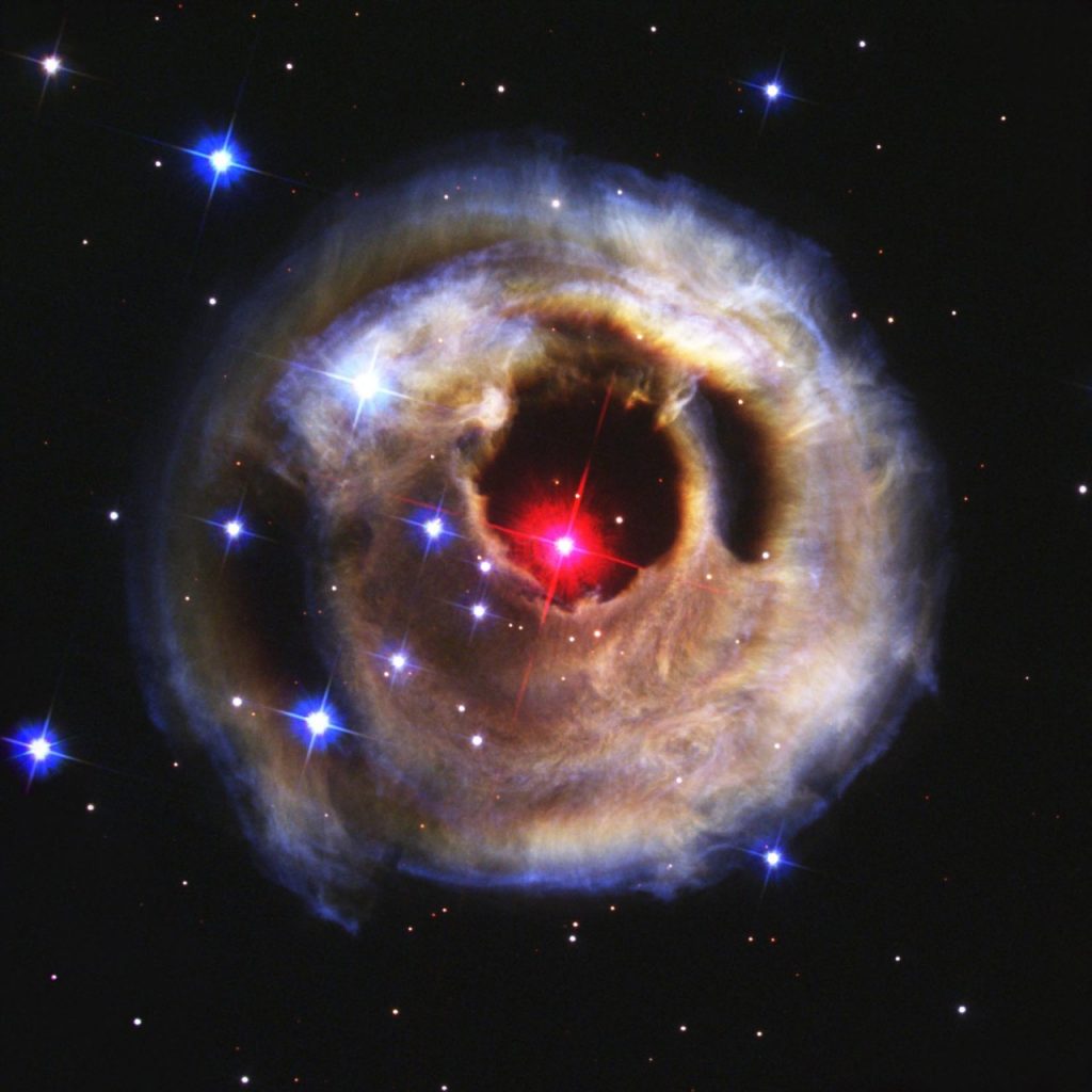 Star V838 Monocerotis (V838 Mon)- September 2, 2002. - Credits: NASA.